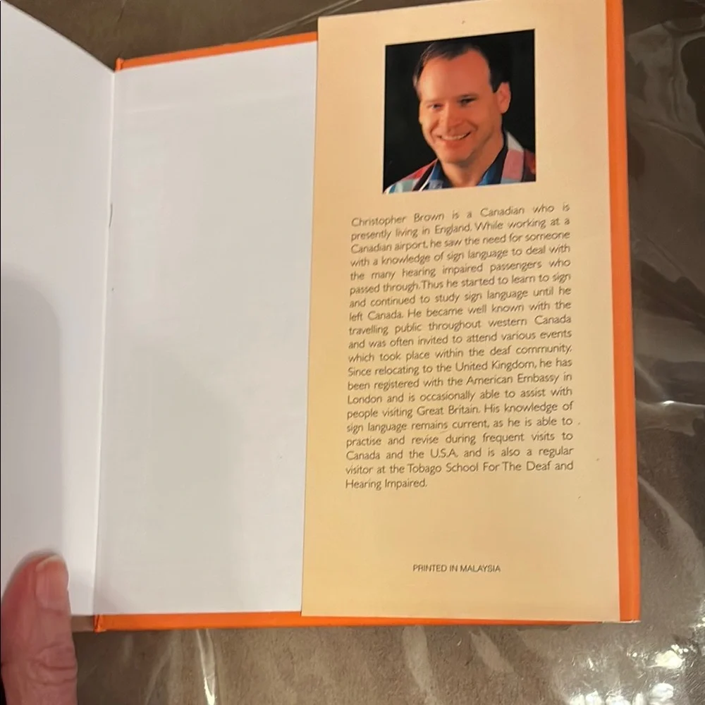 The Art of Sign Language Book